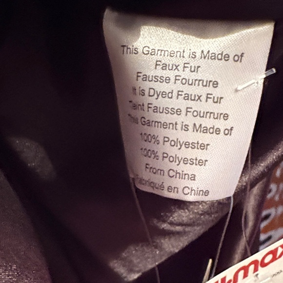 Elegant Black Faux Fur/Cape. - Picture 6 of 6